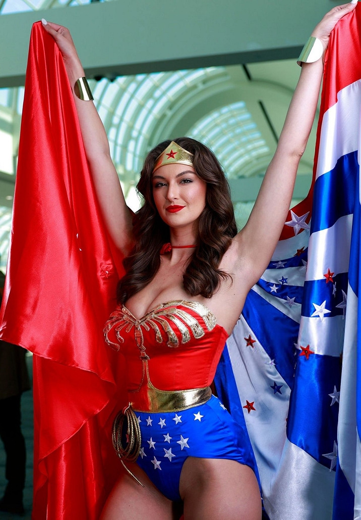 Con Pic #40 – Wonder Woman