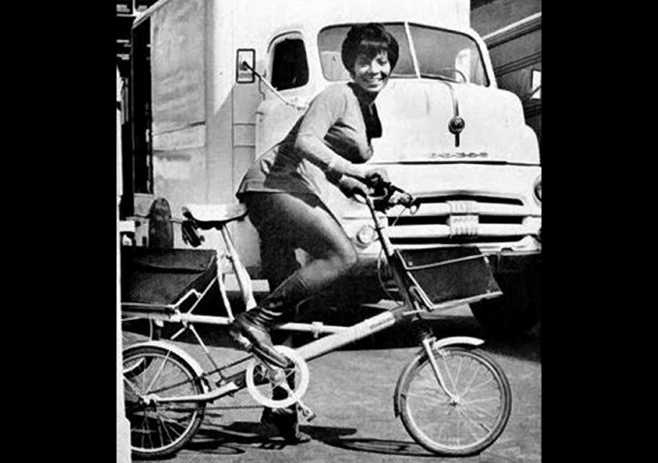 Daily Pic # 683, Nichelle on bike