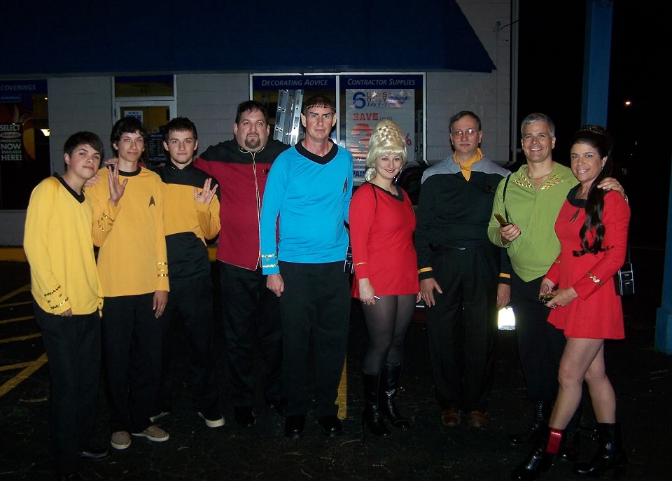Daily Pic # 860, Trek Fans Gather