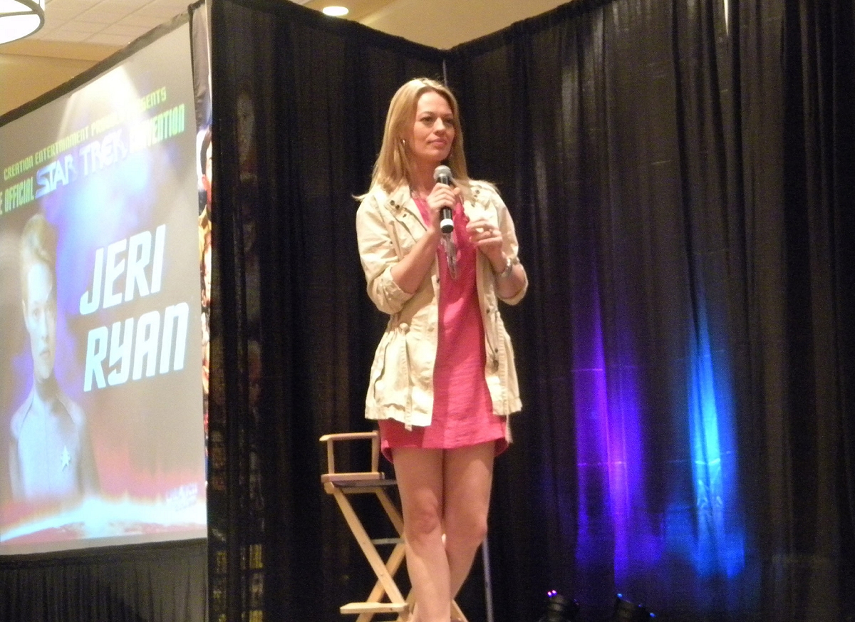 Daily Pic # 1447, Jeri at a Con