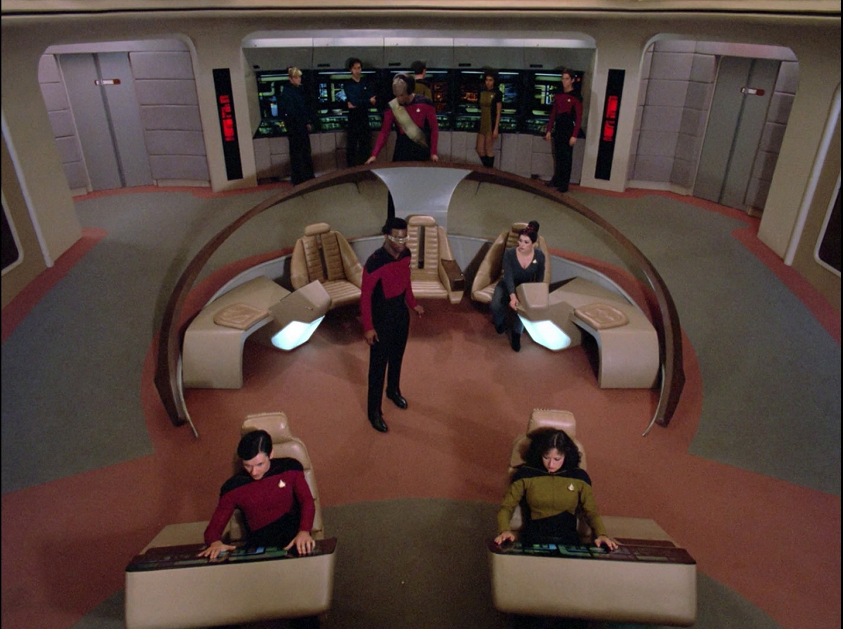 Daily Pic # 1707, More TNG Hidef
