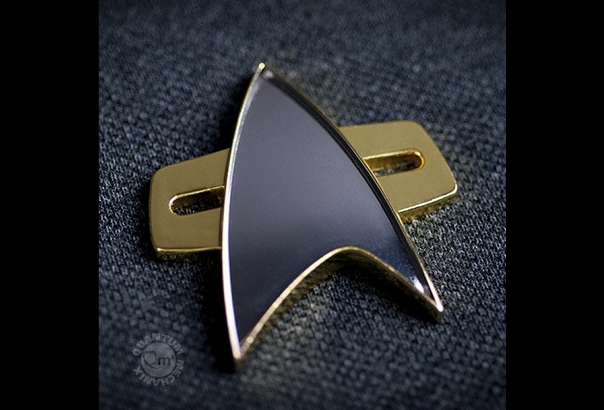 Daily Pic # 2194, Comm Badge