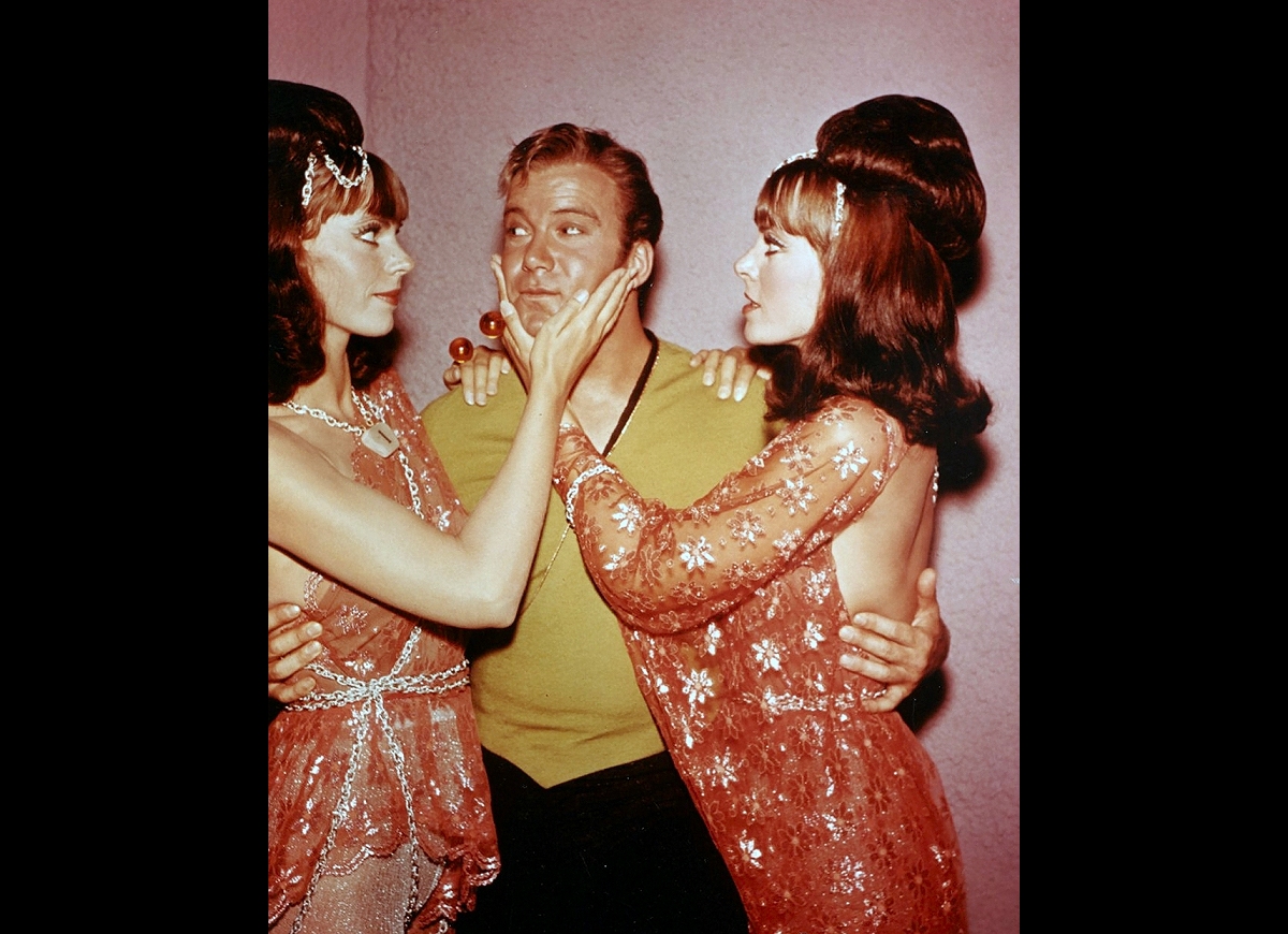 Daily Pic # 2266, Kirk & Ladies